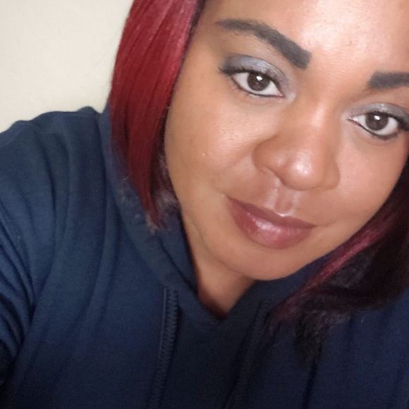 Meet your Posher, Darinay - Picture 1 of 1